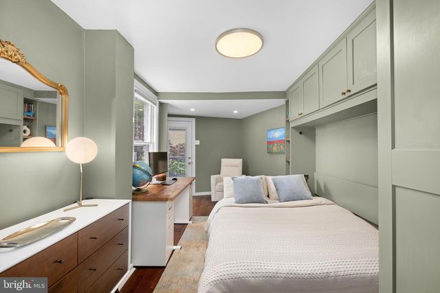 331 11TH ST SE, Washington, DC 20003