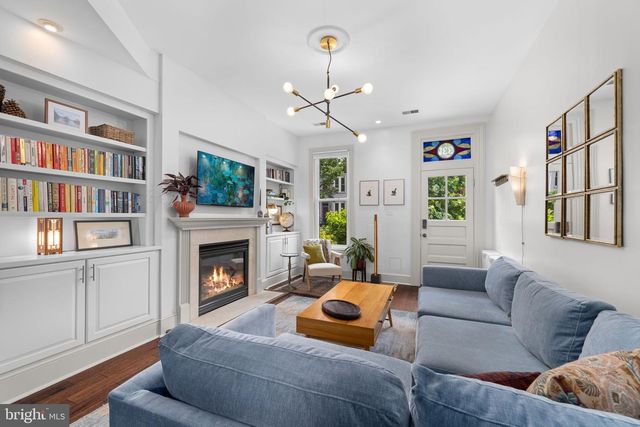 331 11TH ST SE, Washington, DC 20003