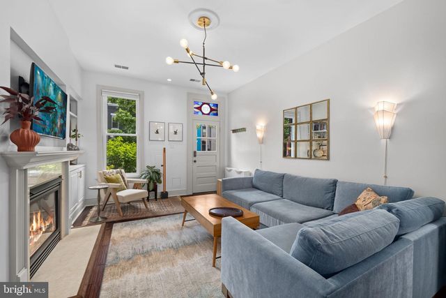 331 11TH ST SE, Washington, DC 20003
