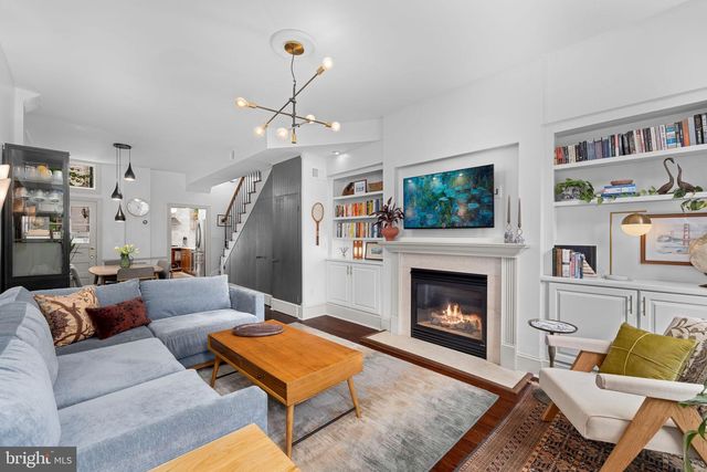 331 11TH ST SE, Washington, DC 20003