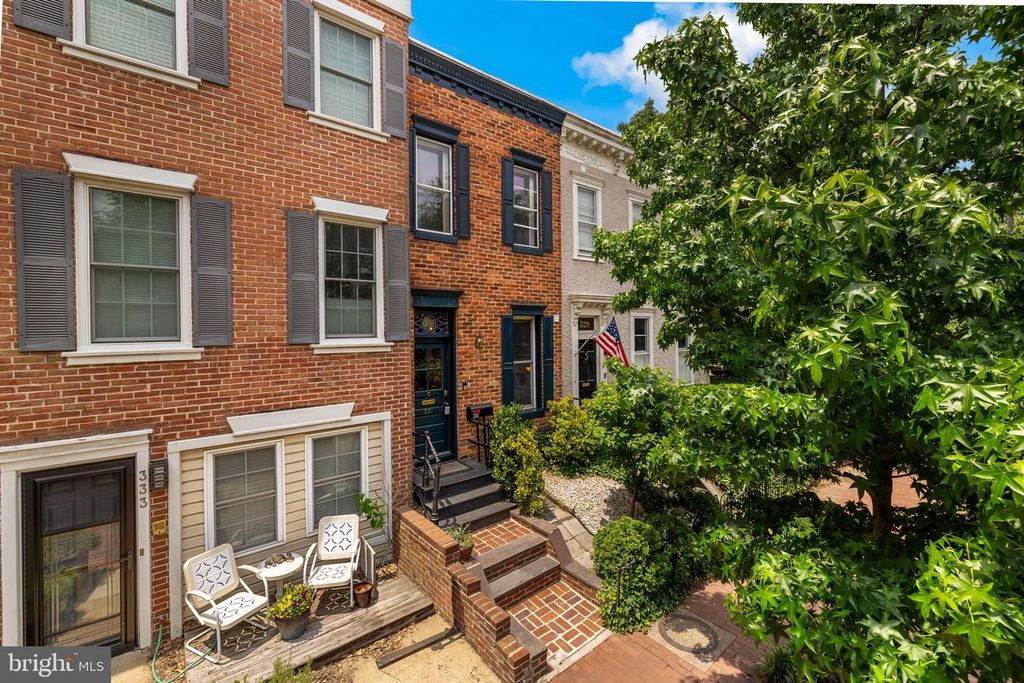 331 11TH ST SE, Washington, DC 20003
