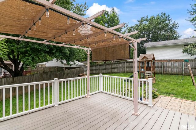 30 SKYVIEW Drive, Springfield, IL 62702