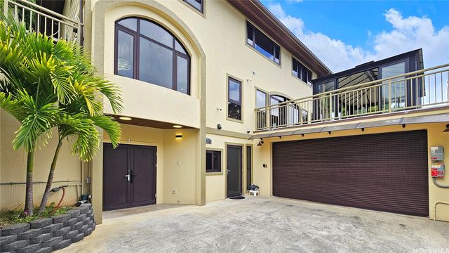 1169 Mona Street, Honolulu, HI 96821