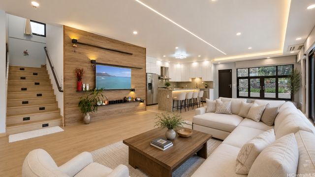 1169 Mona Street, Honolulu, HI 96821