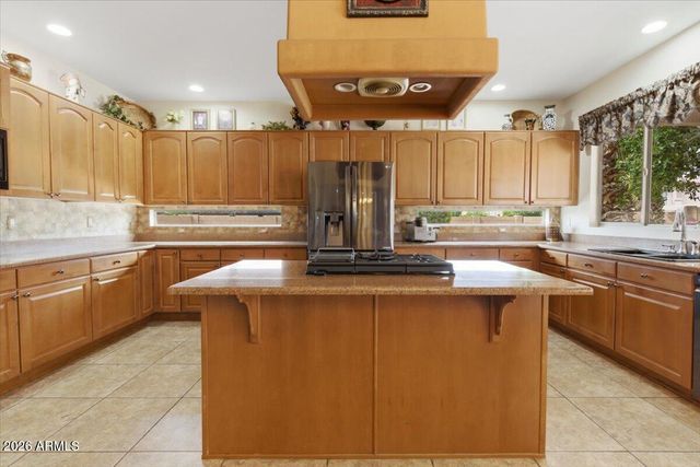 7530 E KAEL Circle, Mesa, AZ 85207