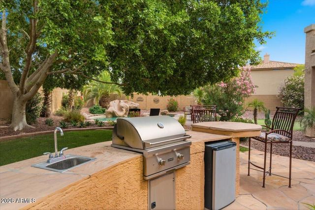 7530 E KAEL Circle, Mesa, AZ 85207