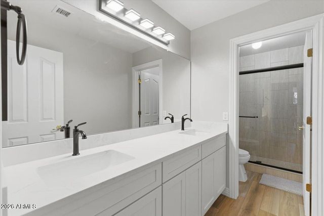 7530 E KAEL Circle, Mesa, AZ 85207