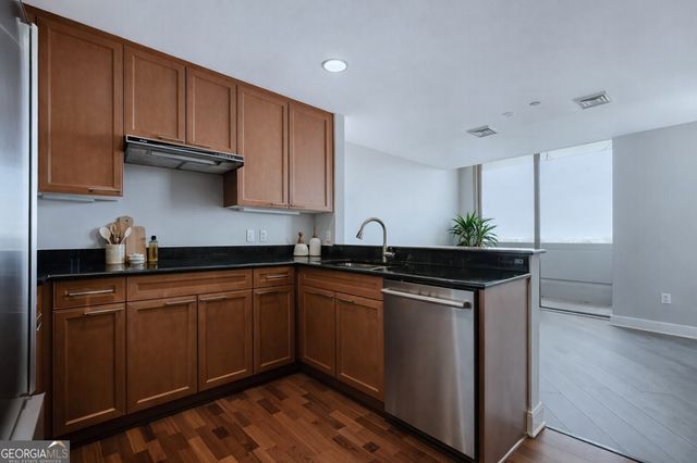 700 Park Regency Place 1207, Atlanta, GA 30326