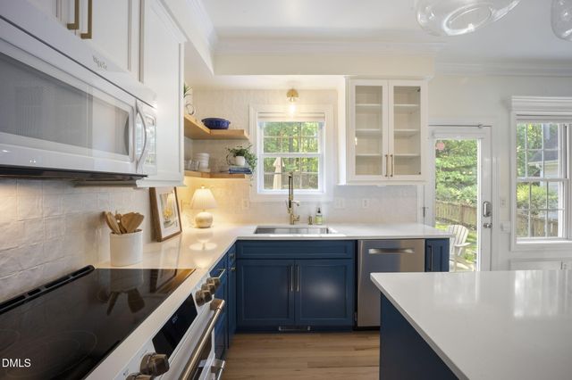 809 Town Side Drive, Apex, NC 27502