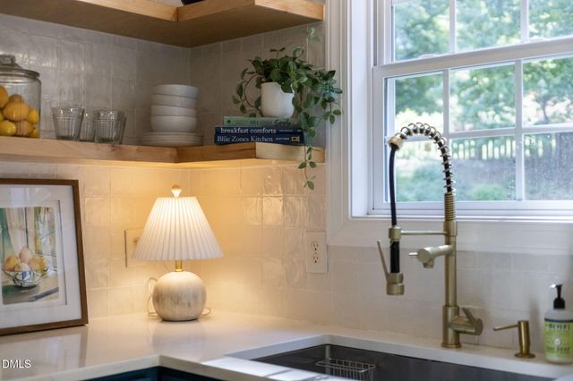 809 Town Side Drive, Apex, NC 27502