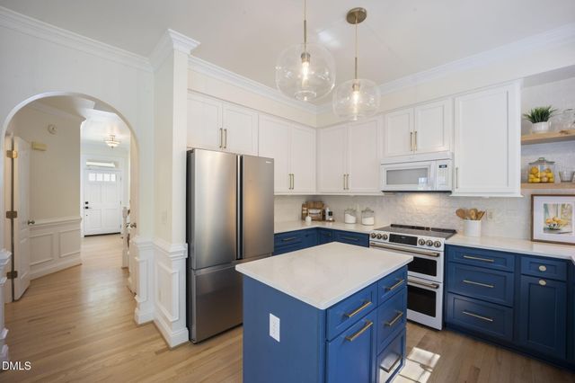 809 Town Side Drive, Apex, NC 27502