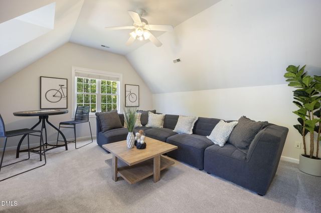 809 Town Side Drive, Apex, NC 27502