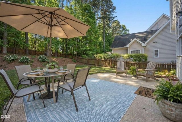 809 Town Side Drive, Apex, NC 27502