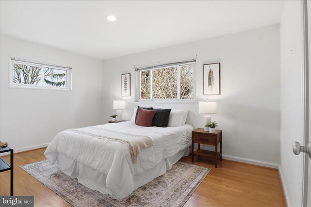 10014 CEDAR LN, Kensington, MD 20895