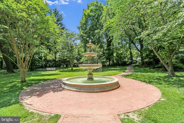 10014 CEDAR LN, Kensington, MD 20895