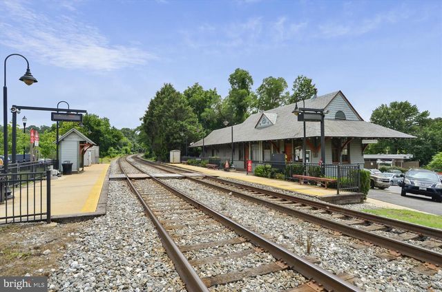 10014 CEDAR LN, Kensington, MD 20895