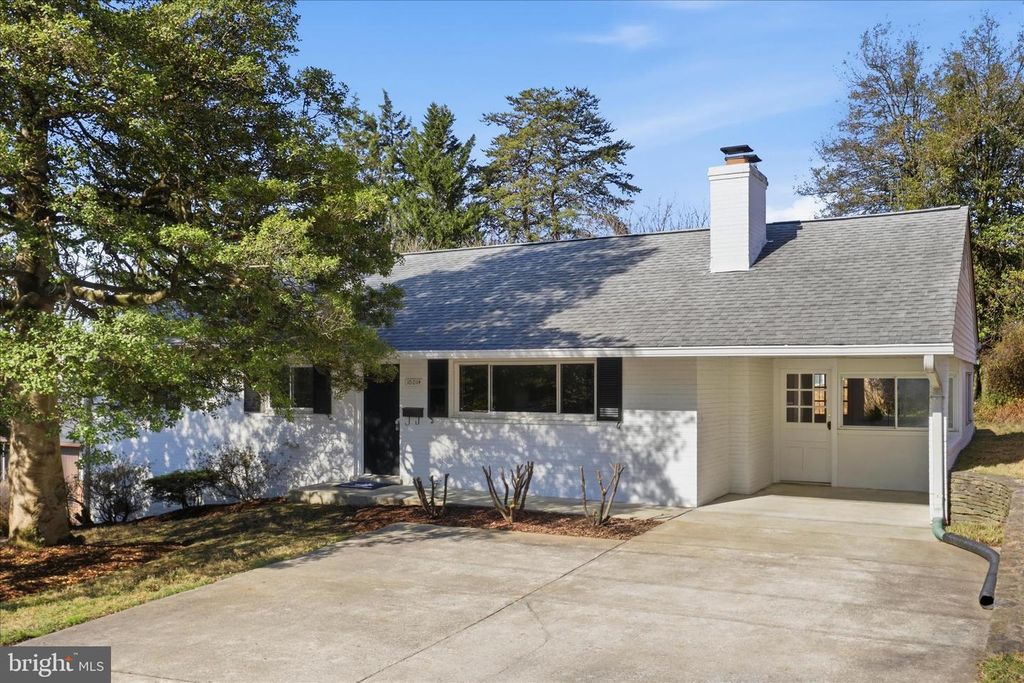 10014 CEDAR LN, Kensington, MD 20895