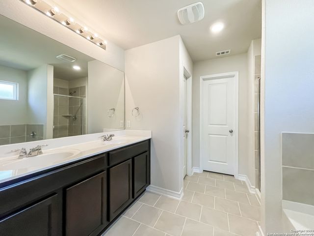13535 Pokey, San Antonio, TX 78254
