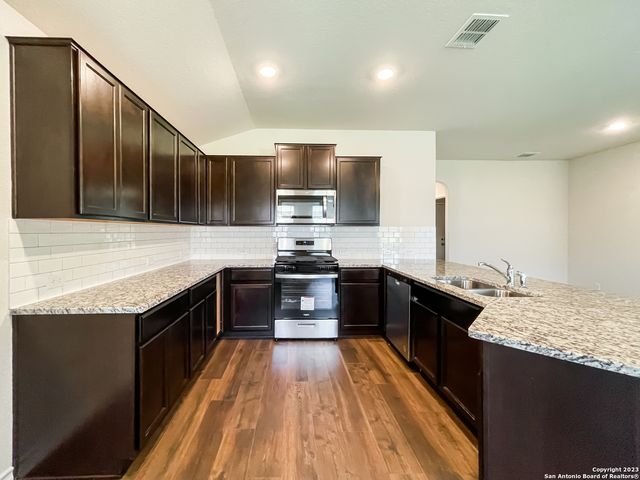 13535 Pokey, San Antonio, TX 78254