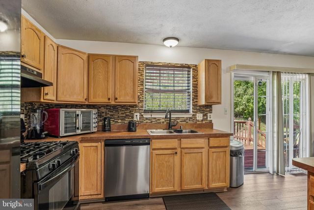 7039 HEATHER DR, Bryans Road, MD 20616