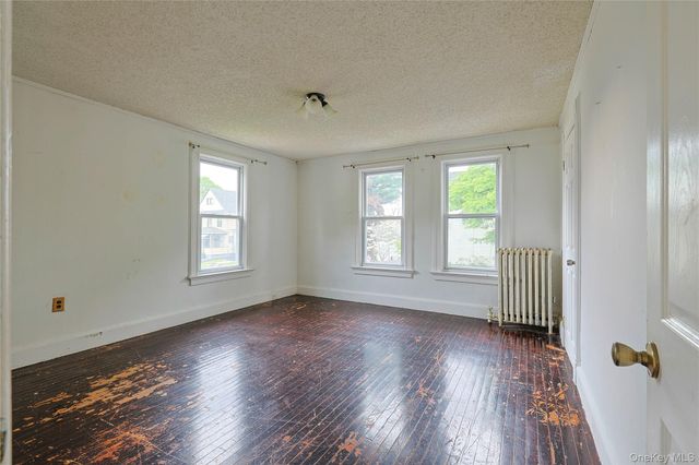 21 Albert Street, Middletown, NY 10940