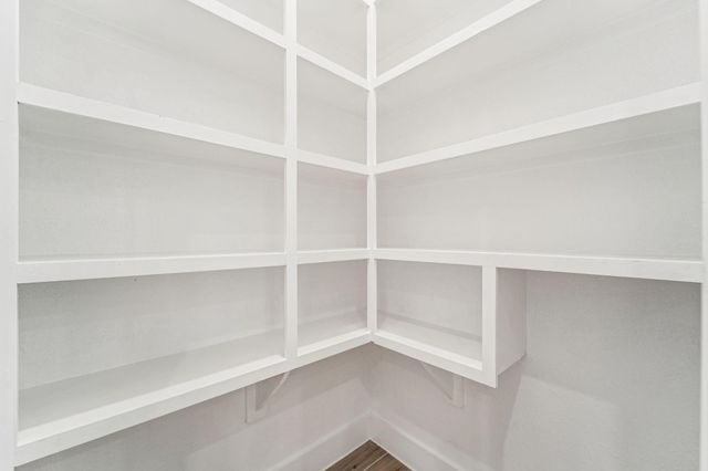 25932 N Outrider Banks, Montgomery, TX 77316