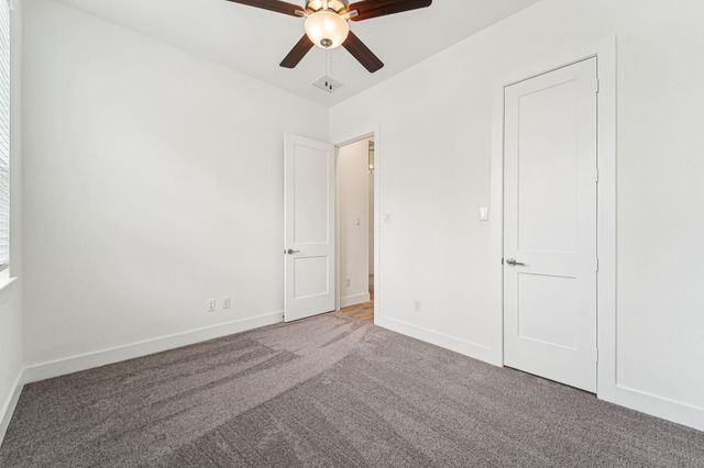 25932 N Outrider Banks, Montgomery, TX 77316