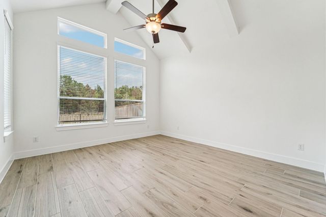 25932 N Outrider Banks, Montgomery, TX 77316