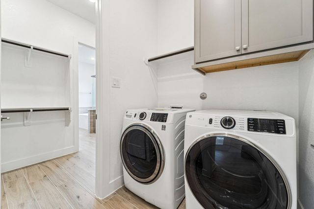 25932 N Outrider Banks, Montgomery, TX 77316