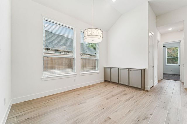 25932 N Outrider Banks, Montgomery, TX 77316