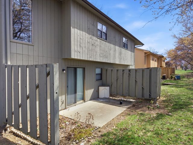 2801 W BROADWAY UNIT R2, Columbia, MO 65203