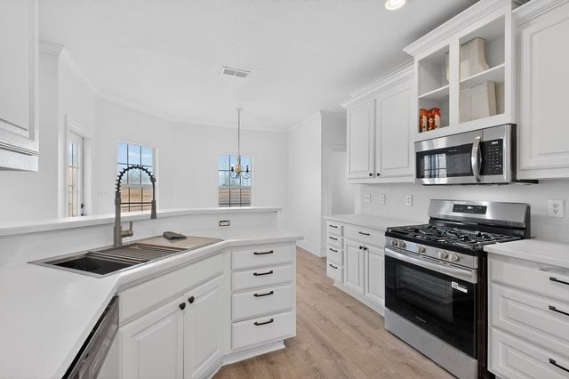 400 Vz County Road 4211, Ben Wheeler, TX 75754