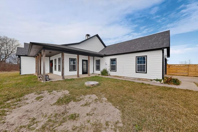 400 Vz County Road 4211, Ben Wheeler, TX 75754