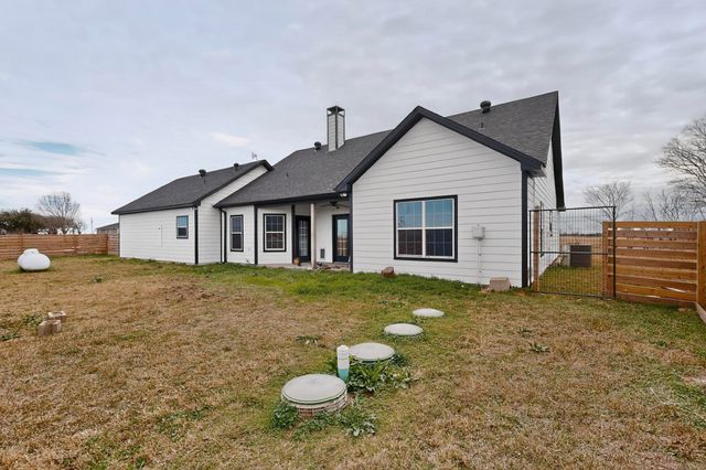 400 Vz County Road 4211, Ben Wheeler, TX 75754