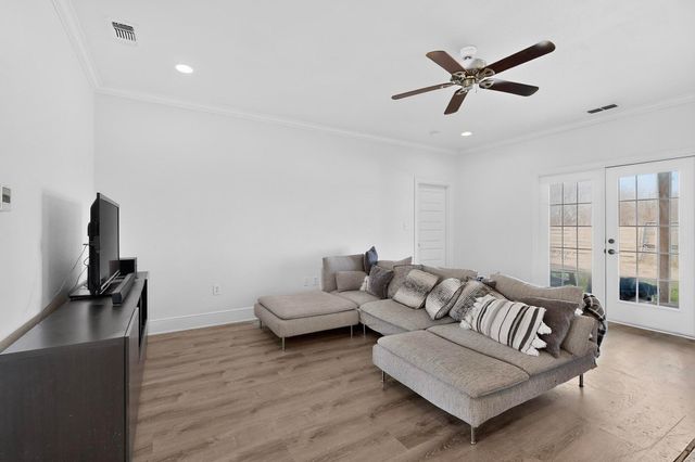 400 Vz County Road 4211, Ben Wheeler, TX 75754