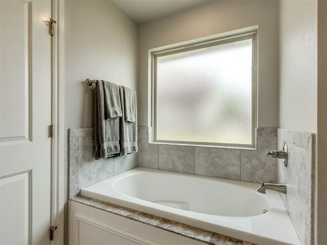 3317 NW 187th Street, Edmond, OK 73012