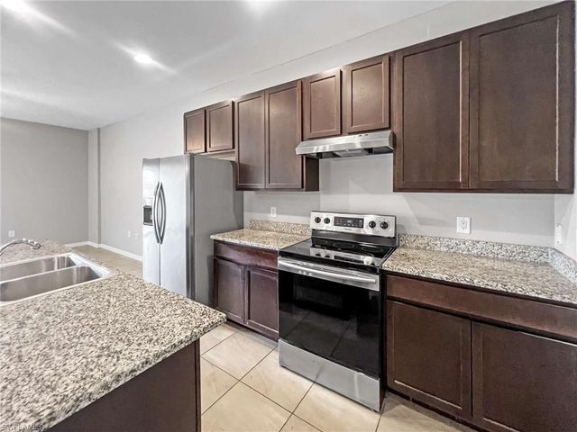 1320 SW Trafalgar PKWY, Cape Coral, FL 33991