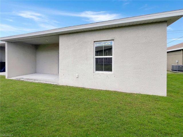 1320 SW Trafalgar PKWY, Cape Coral, FL 33991