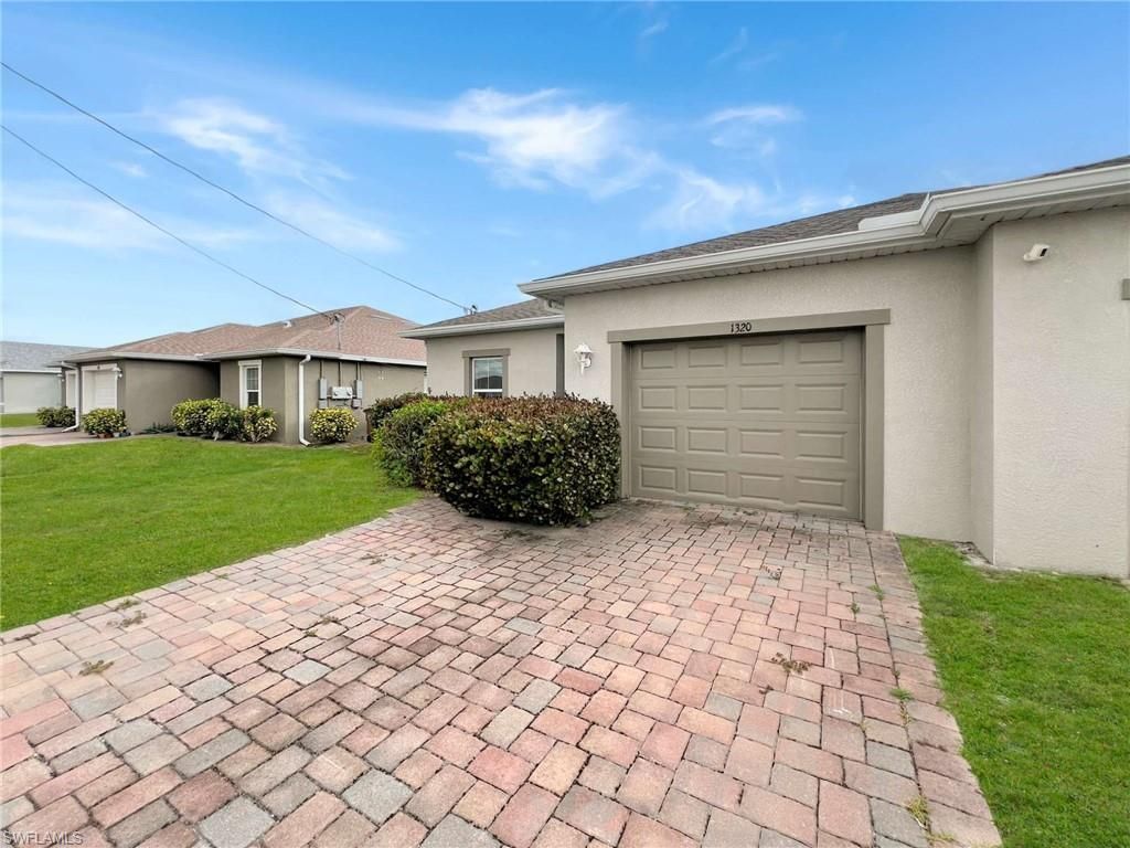 1320 SW Trafalgar PKWY, Cape Coral, FL 33991