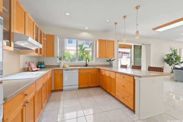91-1019 Hoomaalili Street, Ewa Beach, HI 96706