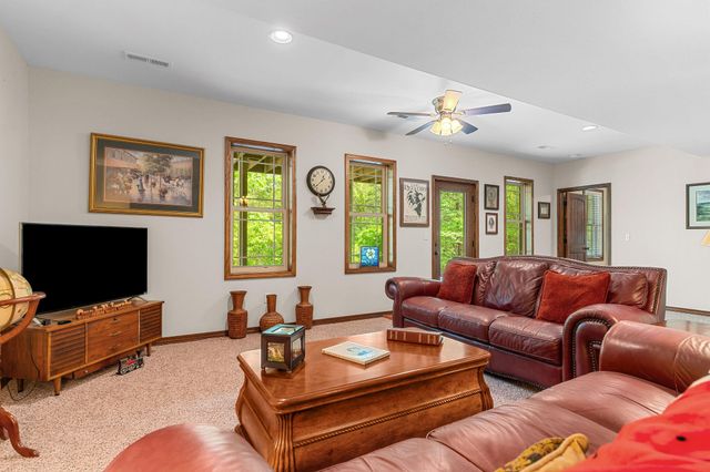 625 Little Aunts Creek Road, Kimberling City, MO 65686