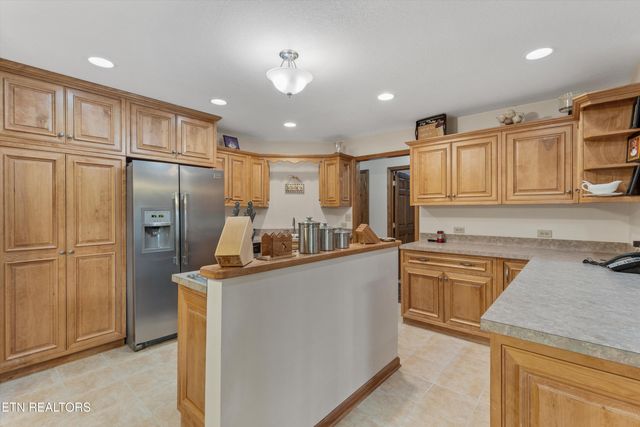 9440 Morgan Co Hwy, Sunbright, TN 37872