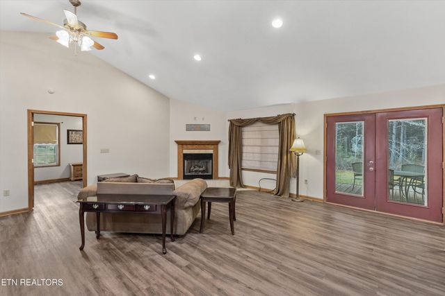 9440 Morgan Co Hwy, Sunbright, TN 37872