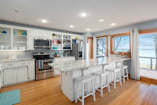 176 Ocean, Gun Barrel City, TX 75156