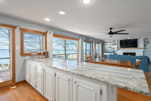 176 Ocean, Gun Barrel City, TX 75156