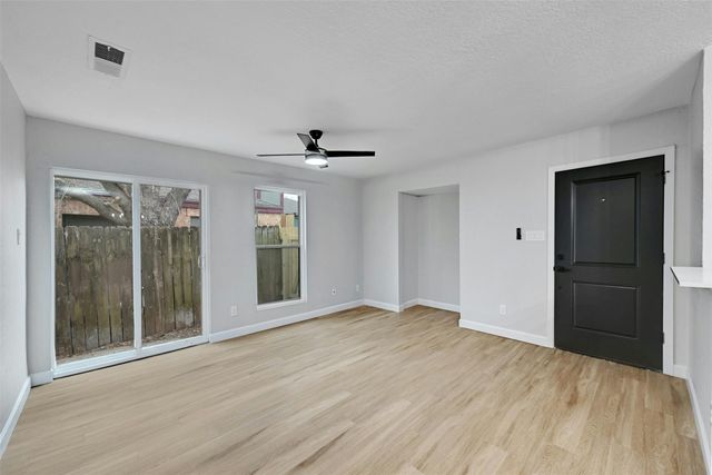 9803 Aberdeen WAY B, Austin, TX 78753
