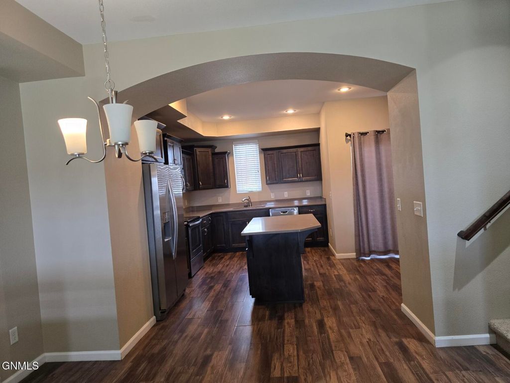 3212 Kenner Loop, Bismarck, ND 58504 photo 4