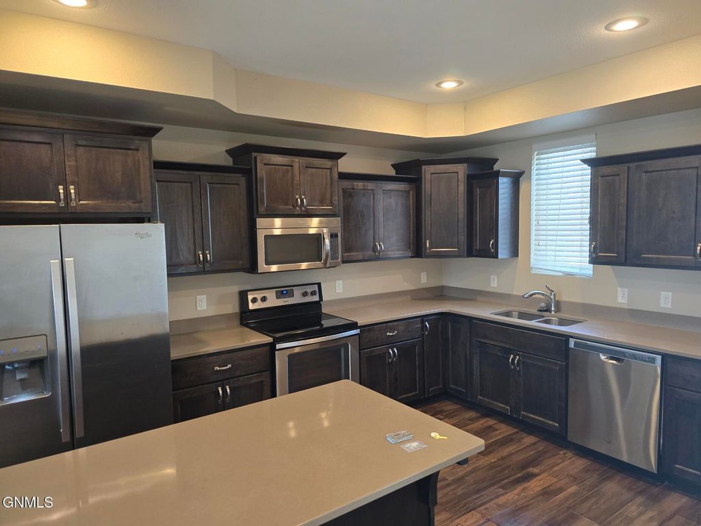 3212 Kenner Loop, Bismarck, ND 58504 photo 5