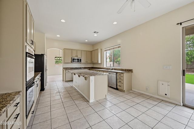 1775 E WASHINGTON Court, Gilbert, AZ 85234
