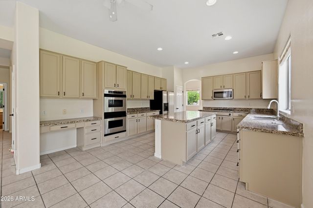 1775 E WASHINGTON Court, Gilbert, AZ 85234
